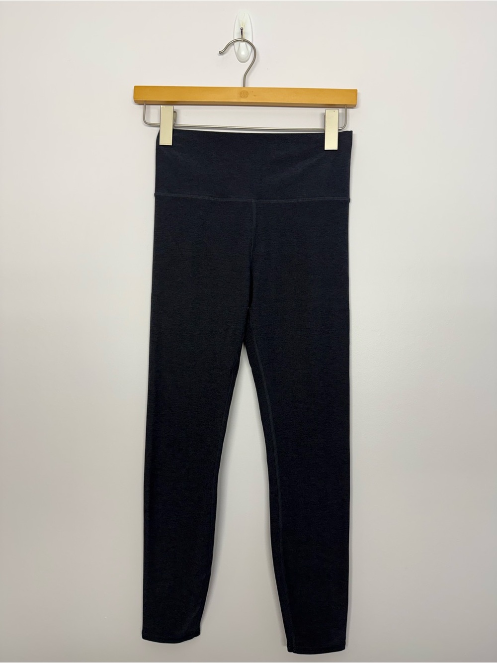 37: Vuori Clean Elevation Legging Navy Heather Size Small 24.5” inseam